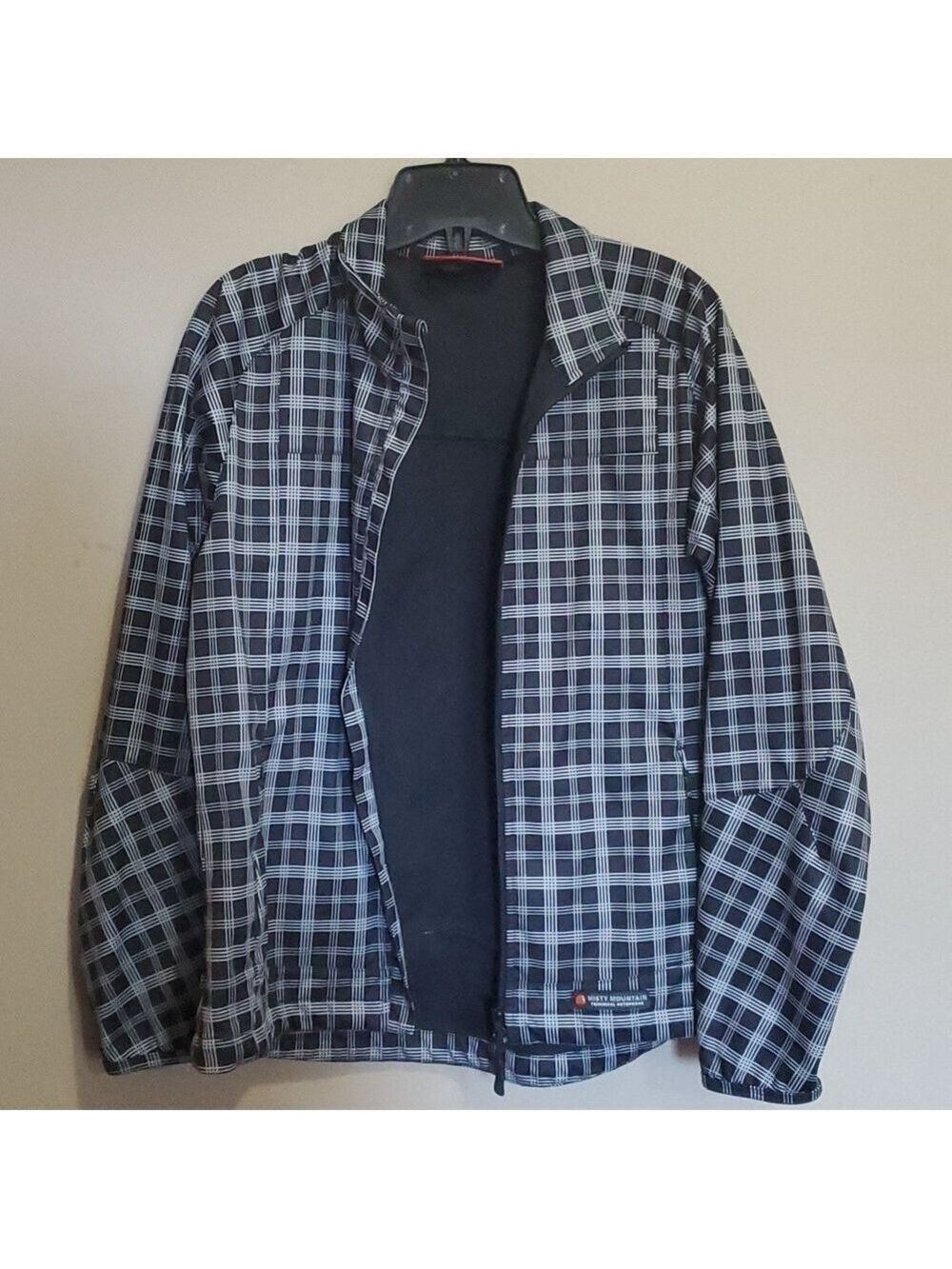 Misty mountain outerwear size medium